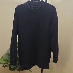 Bershka Women's Navy Blue Crew Neck Sweater